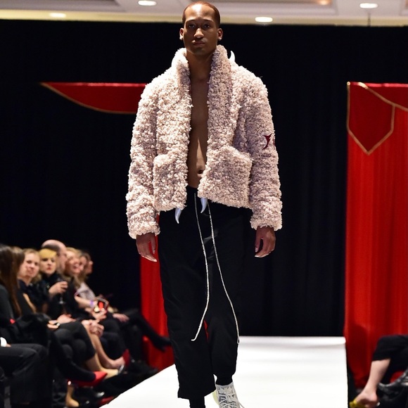 Meet your Posher, Oshay - Picture 4 of 16